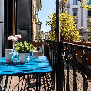  Appartement Joivy Charming Apt With Terrace In The Very Heart Of