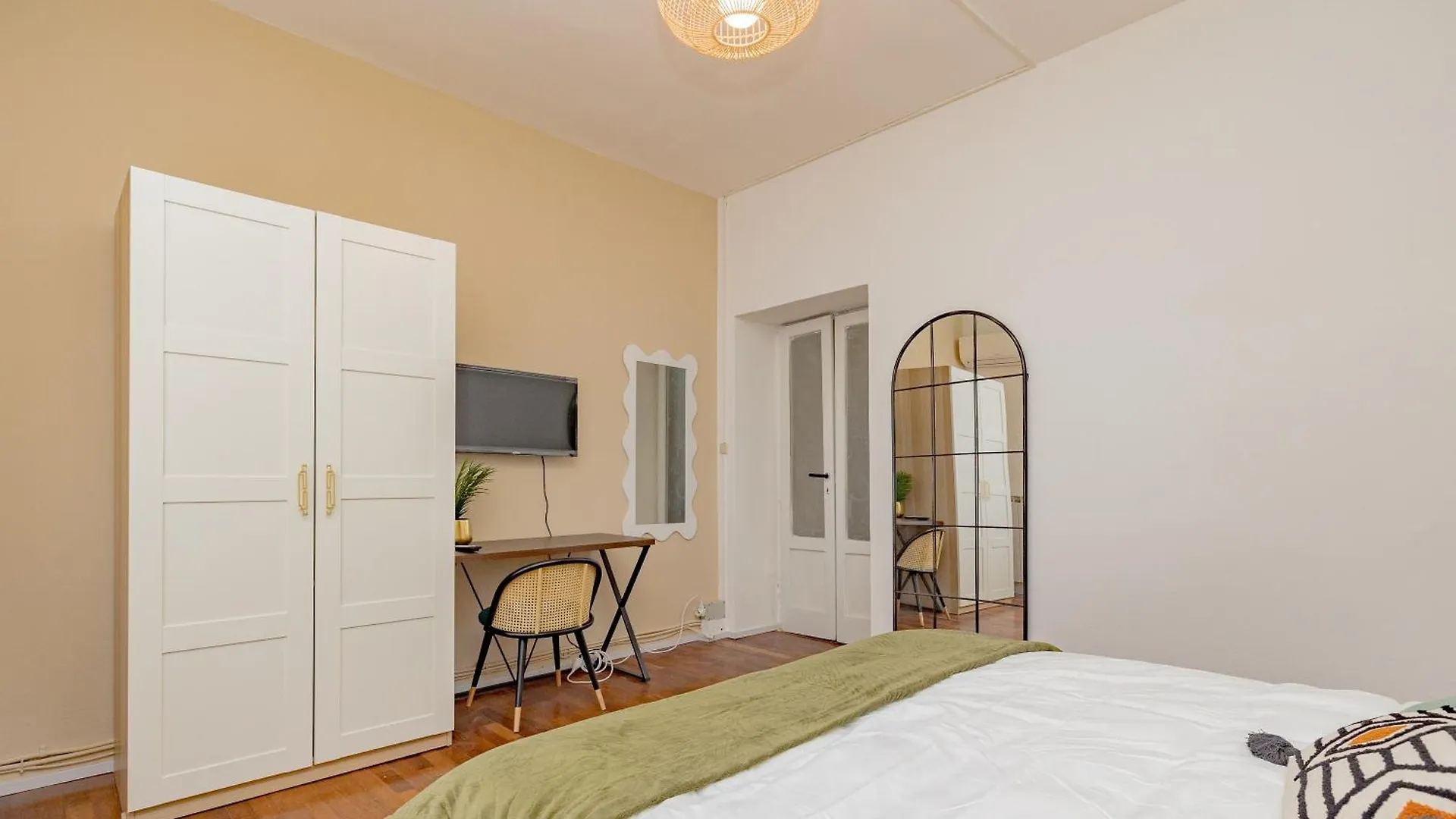 Cozy Apartment In Milán 0*,